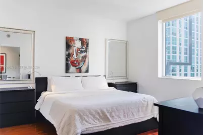 1060 Brickell Ave #3515, Miami, FL 33131 - Photo 11