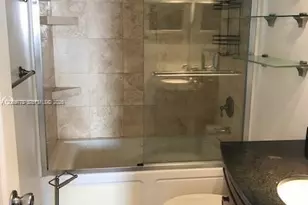 555 NE 15th St, Miami, FL 33132 - Photo 13