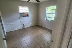 2554 NW 14th St, Fort Lauderdale, FL 33311 - Photo 3