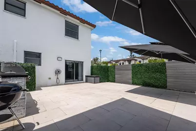 8897 NW 103rd Ave, Doral, FL 33178 - Photo 33