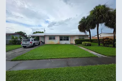 340 W 19th St, Riviera Beach, FL 33404 - Photo 1