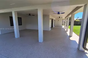 216 Shadow Way, Miami Springs, FL 33166 - Photo 45