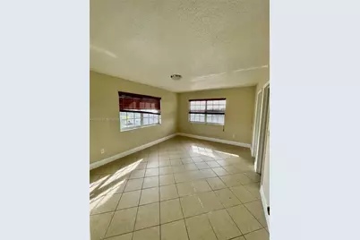 1035 W 77th St #412, Hialeah, FL 33014 - Photo 11