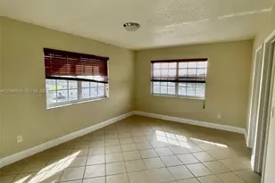 1035 W 77th St, Hialeah, FL 33014 - Photo 11