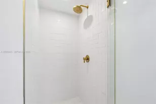 90 NE 32nd St, Miami, FL 33137 - Photo 23