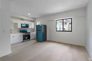 340 SW 5th Ave, Miami, FL 33130 - Photo 5