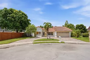 511 NW 104th Ave, Plantation, FL 33324 - Photo 1