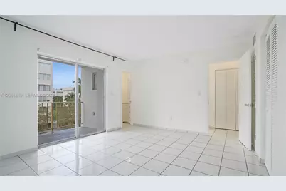 1340 Lincoln Rd #404, Miami Beach, FL 33139 - Photo 9