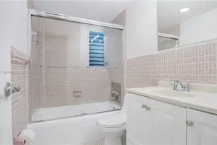 1340 Lincoln Rd, Miami Beach, FL 33139 - Photo 15