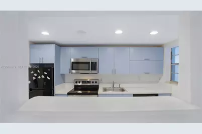 1340 Lincoln Rd #404, Miami Beach, FL 33139 - Photo 5
