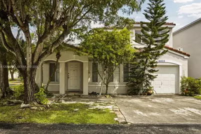 16525 SW 97th Ter, Miami, FL 33196 - Photo 1