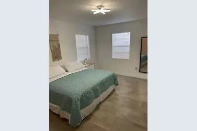 2375 NE 185th St, Miami, FL 33180 - Photo 13