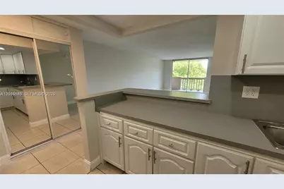 1800 Sans Souci Blvd #428, North Miami, FL 33181 - Photo 9