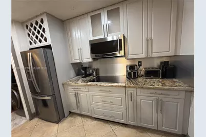1250 SW 113th Ter #201, Pembroke Pines, FL 33025 - Photo 3