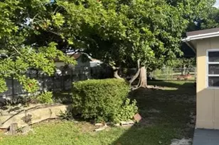 10565 SW 156th Ln, Miami, FL 33157 - Photo 13