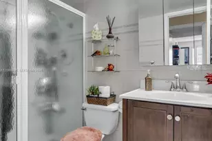 1300 W 53rd St, Hialeah, FL 33012 - Photo 15