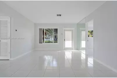 2475 NE 214th St, Aventura, FL 33180 - Photo 13