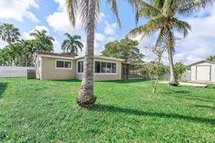 2475 NE 214th St, Aventura, FL 33180 - Photo 33