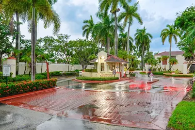20220 NE 3rd Ct #2, Miami, FL 33179 - Photo 25