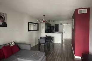 2226 N Cypress Bend Dr, Pompano Beach, FL 33069 - Photo 5