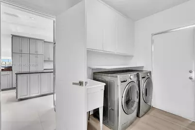 1405 Stillwater Dr, Miami Beach, FL 33141 - Photo 11