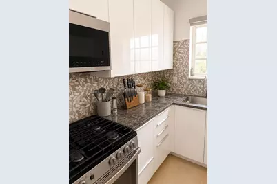 830 10th St #3, Miami Beach, FL 33139 - Photo 3