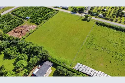 23240 SW 209th Pl, Homestead, FL 33031 - Photo 3