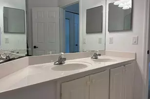 8671 NW 112th Ct, Doral, FL 33178 - Photo 29