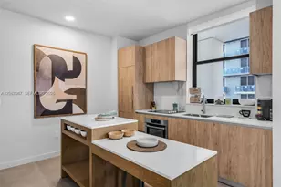 11 NE 6th St, Miami, FL 33132 - Photo 7
