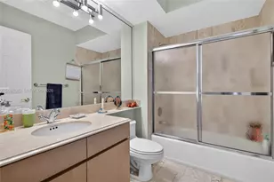 18671 Collins Ave, Sunny Isles Beach, FL 33160 - Photo 25