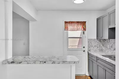 1824 NW 25th Ave, Fort Lauderdale, FL 33311 - Photo 5