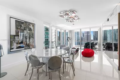 90 SW 3rd St #2204, Miami, FL 33130 - Photo 7