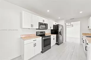 1707 S Curlew Ln, Homestead, FL 33035 - Photo 11
