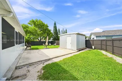 1707 S Curlew Ln, Homestead, FL 33035 - Photo 37