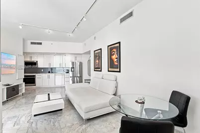 92 SW 3rd St #5106, Miami, FL 33130 - Photo 3
