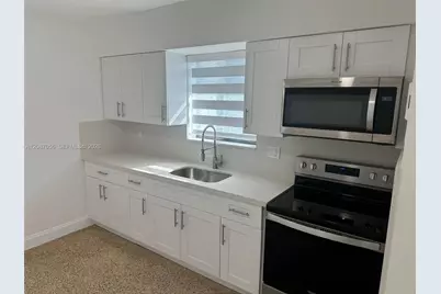 30 NW 56th Ct #1, Miami, FL 33126 - Photo 5