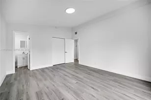 1018 NE 7th St, Hallandale Beach, FL 33009 - Photo 41
