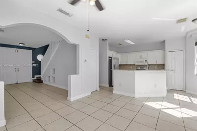 4873 NW 107th Path, Doral, FL 33178 - Photo 9