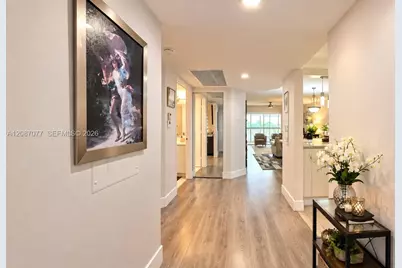 1400 SW 137th Ave #305F, Pembroke Pines, FL 33027 - Photo 1