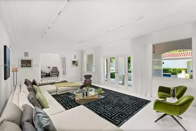 1261 N Greenway Dr, Coral Gables, FL 33134 - Photo 9