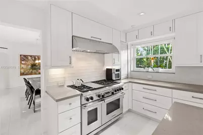 1261 N Greenway Dr, Coral Gables, FL 33134 - Photo 33