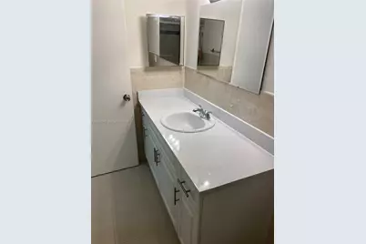 8245 Lake Dr #104, Doral, FL 33166 - Photo 27