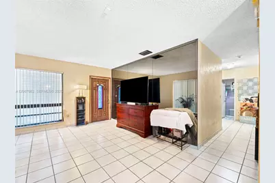 5440 E 7th Ave, Hialeah, FL 33013 - Photo 7