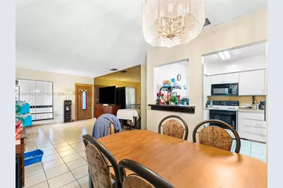 5440 E 7th Ave, Hialeah, FL 33013 - Photo 11