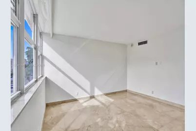 1880 S Ocean Dr #402, Hallandale Beach, FL 33009 - Photo 25