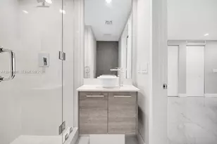 650 NE 32nd St, Miami, FL 33137 - Photo 11