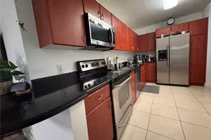 401 69th St, Miami Beach, FL 33141 - Photo 3