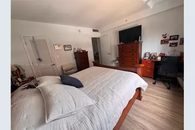 401 69th St #407, Miami Beach, FL 33141 - Photo 5