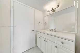 6965 Harding Ave, Miami Beach, FL 33141 - Photo 11