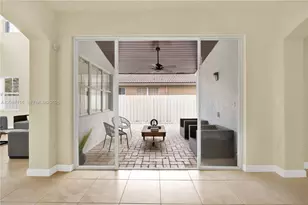8324 NW 115th Ct, Doral, FL 33178 - Photo 7